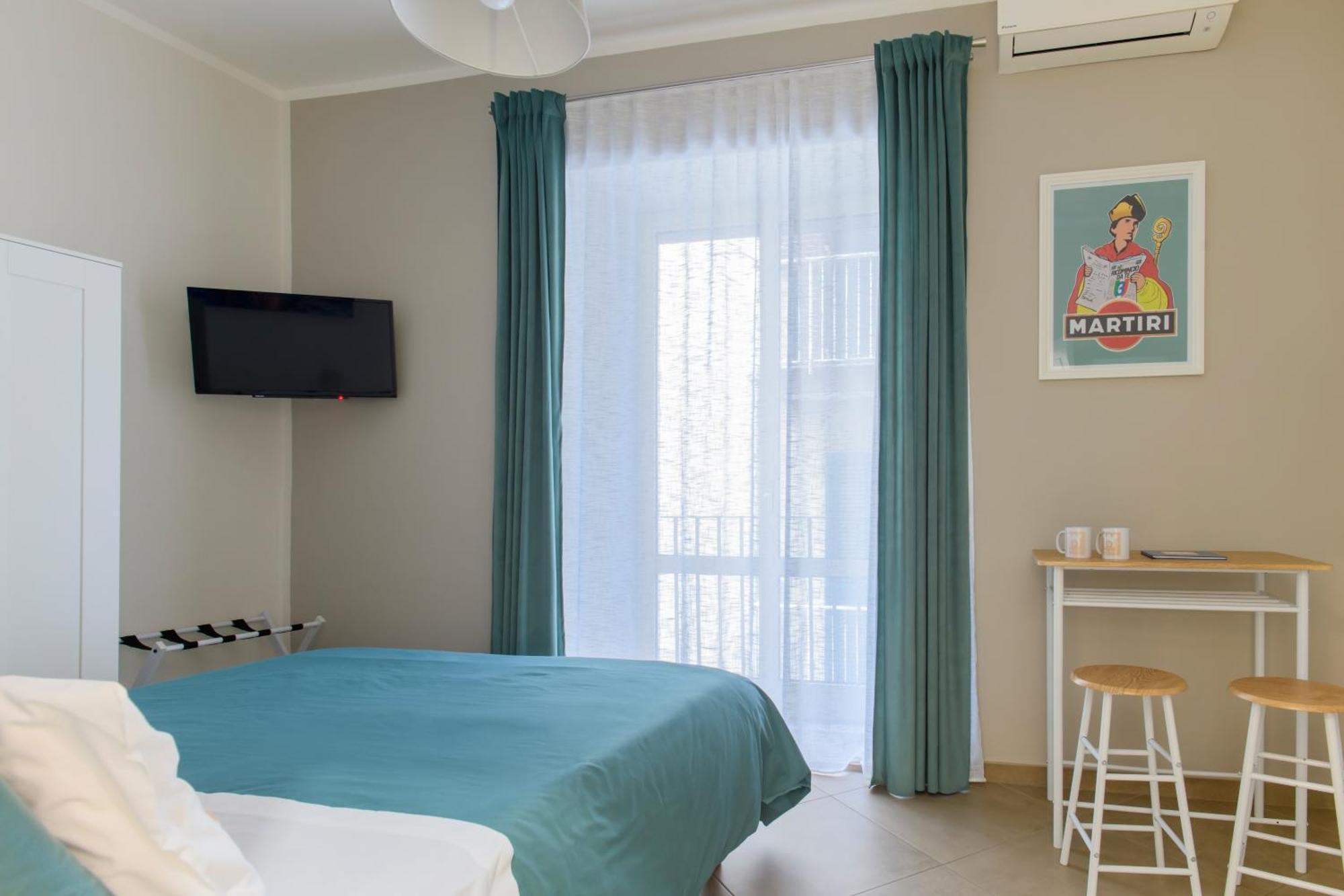 Tinellari Rooms Naples Exterior photo
